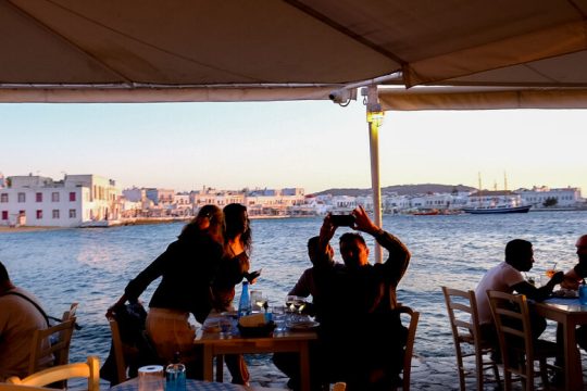 Τουρισμός: μετά το «μήνυμα», επιστροφή στην «κανονικότητα»