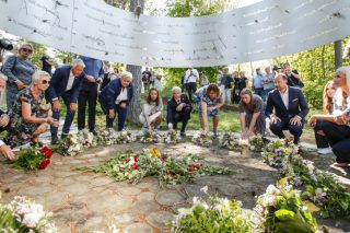 Ο Μπρέιβικ είναι στη φυλακή, η Ακροδεξιά ζει και βασιλεύει