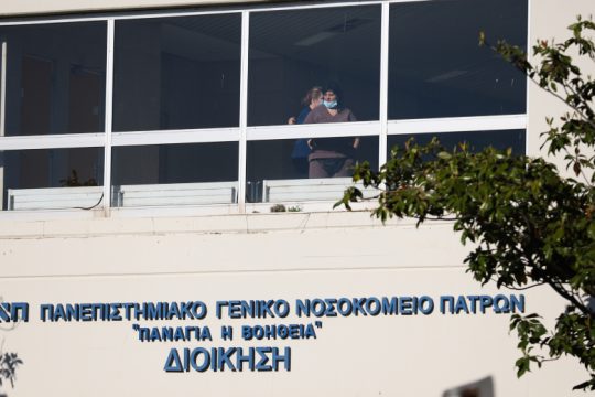 Οκτάχρονος πεζός διασωληνώθηκε μετά από τροχαίο στο κέντρο της Πάτρας