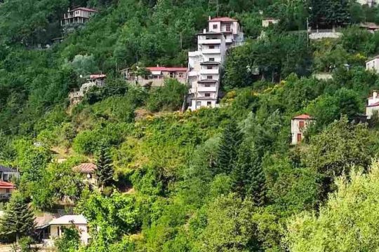 Πολυώροφες μεζονέτες στις Κυκλάδες!