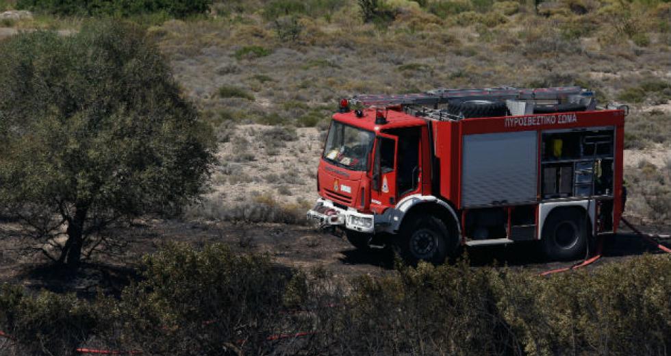 Πύρινα μέτωπα σε Μονεμβασιά, Χανιά, Σαλαμίνα