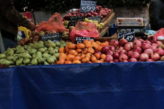 Κυβέρνηση παρατηρητής και της ακρίβειας