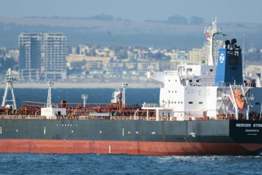 Το Ισραήλ κατηγορεί το Ιράν για τη φονική επίθεση σε τάνκερ στο Ομάν