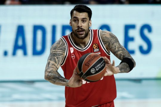 Μια ζωή στον Ολυμπιακό: Ανανέωσε για 20ή σεζόν ο Πρίντεζης