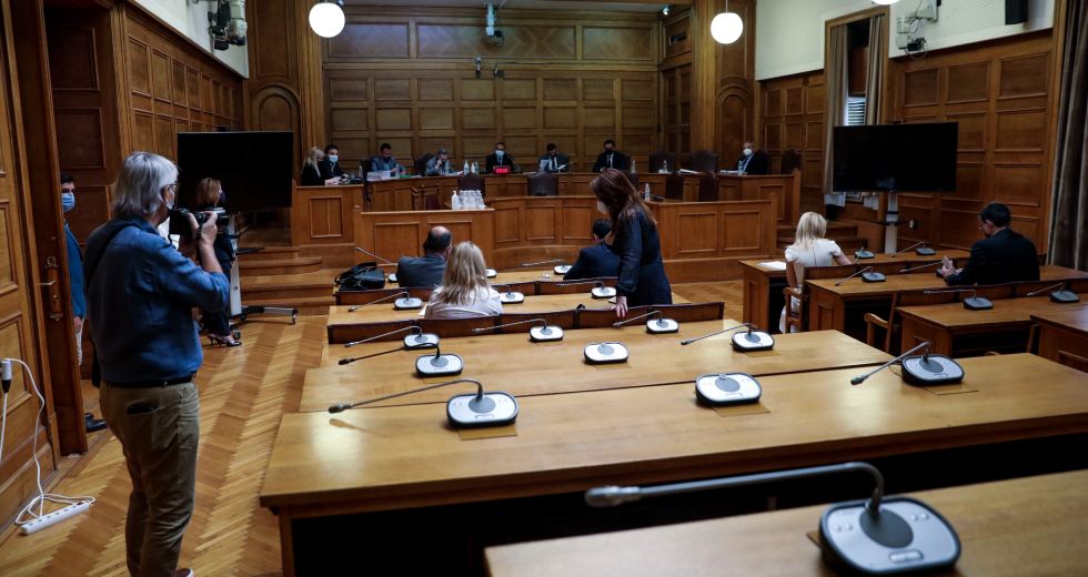 Στην ολομέλεια της Βουλής το πόρισμα της προανακριτικής