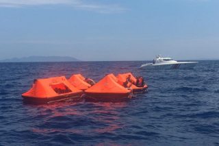 Εκθεση-καταπέλτης για τις επαναπροωθήσεις