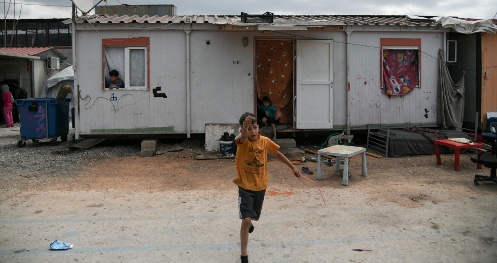 Ερευνα: λιγότεροι από 1.000 οι εμβολιασμένοι πρόσφυγες