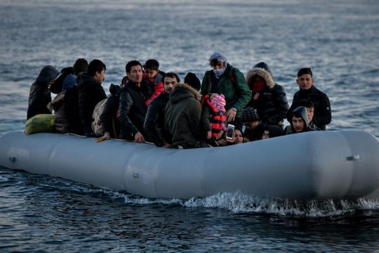 Στρίβειν διά της… διαστρέβλωσης