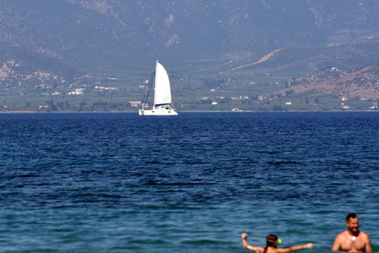 Ο μίνι καύσωνας είναι εδώ