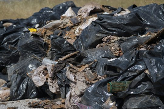 Έπος σε… σκουπιδότοπους
