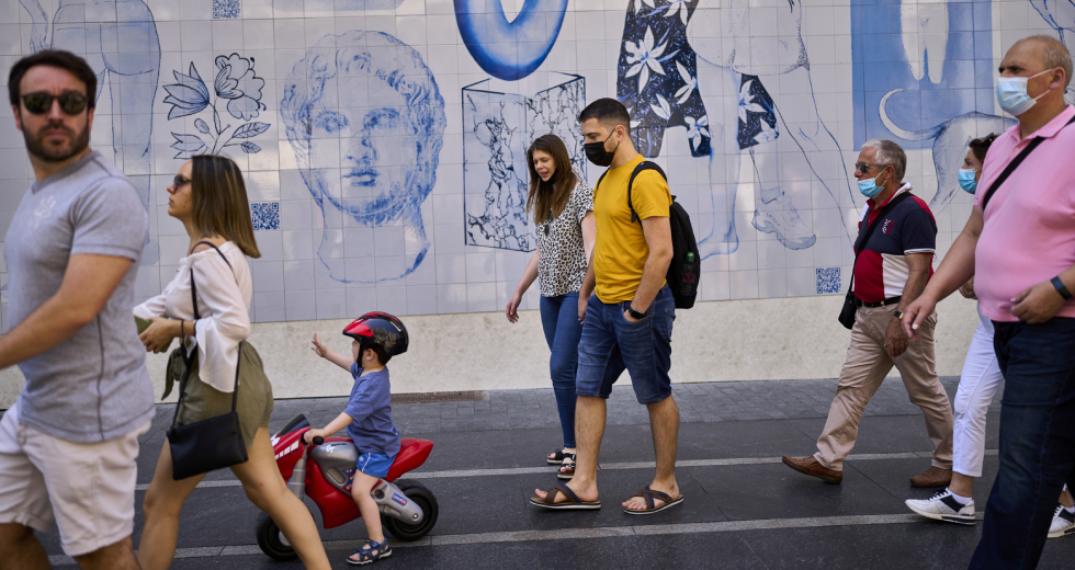 Στραβό… ξεκίνημα για το ευρω-πιστοποιητικό