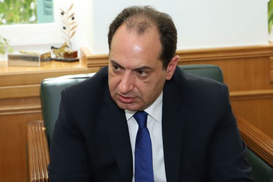 Ερωτήματα Σπίρτζη για τον αστυνομικό-προαγωγό. Τι απαντά το υπουργείο