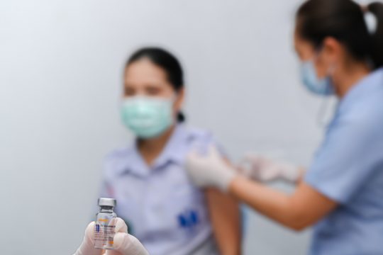 Όχι και μεγάλη η ανοσία του Sinovac στην Ταϊλάνδη