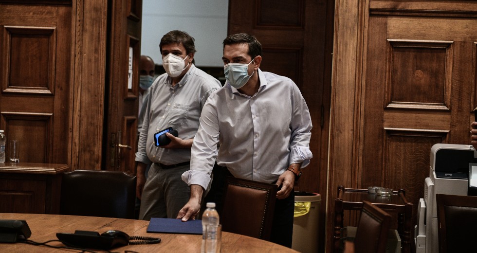 Τσίπρας: Eγκληματική και ανεύθυνη η στάση της κυβέρνησης