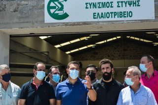 «Παιδαριώδης η διαχείριση της πανδημίας»