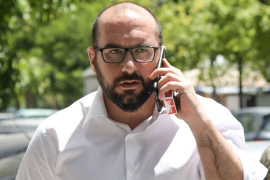 Τζανακόπουλος για Χρυσοχοΐδη: Αντί να παραιτηθεί τολμάει να ζητάει και τα ρέστα
