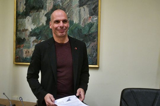 «Διχαστικά τα “προνόμια” των εμβολιασμένων»