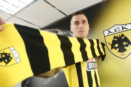 Ηρθε και παίζει αμέσως