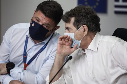 Καύσωνας: Επίκληση Χρυσοχοΐδη στην υπευθυνότητα και 4 άξονες δράσης