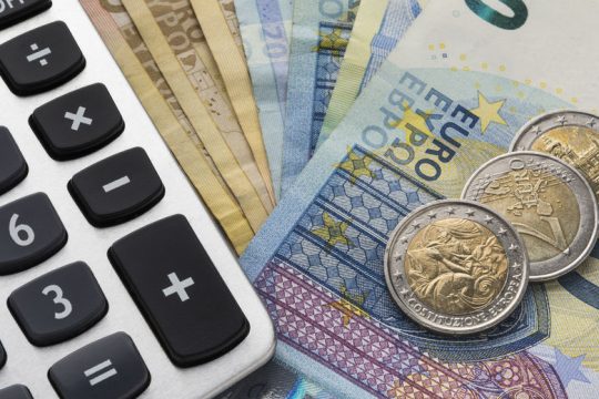 Δύο τροπολογίες για ρύθμιση κορονοχρεών