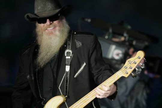 «Έφυγε» ο Dusty Hill των ZZ Top