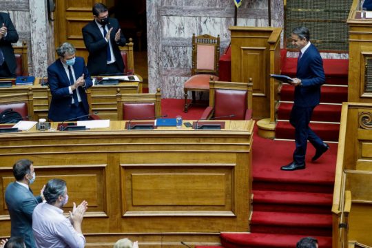 Όσοι μεροληπτούν ασύστολα, ας προετοιμάζονται για τις αντιδράσεις των θιγμένων