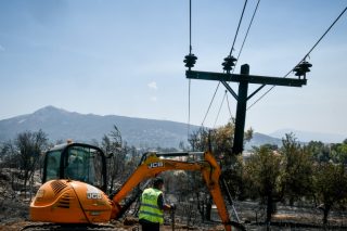 Τεράστιες οι ζημιές στο δίκτυο ηλεκτροδότησης