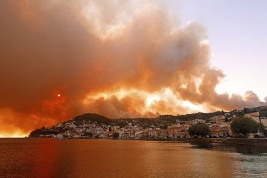 «Δεν υπήρχε κανένα πυροσβεστικό, ούτε πυροσβέστης στο πρώτο φυλάκιο»