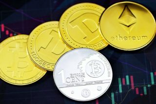 Κρυπτονομίσματα: ξεπέρασε ξανά η αξία τους τα 2 τρισ. δολάρια