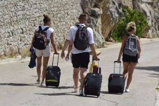 Χαμόγελα σε καταλύματα και εστίαση