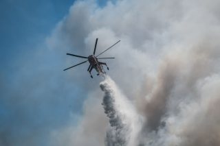 Σε πύρινο κλοιό ξανά η Αττική