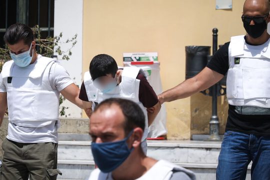 Mάστιγα οι γυναικοκτονίες
