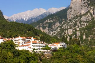 Επιμένουν στο εισιτήριο για τον Ολυμπο