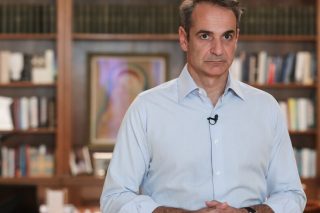 Μισή συγγνώμη, χωρίς αντίλογο, από Μητσοτάκη