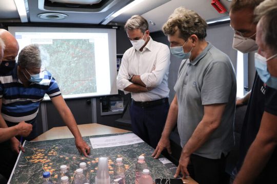 Το επιτελικό κράτος θάφτηκε στις στάχτες