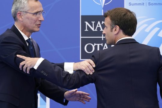 ΝΑΤΟ: εγκεφαλικά νεκρό ή τυμπανιαίο πτώμα;