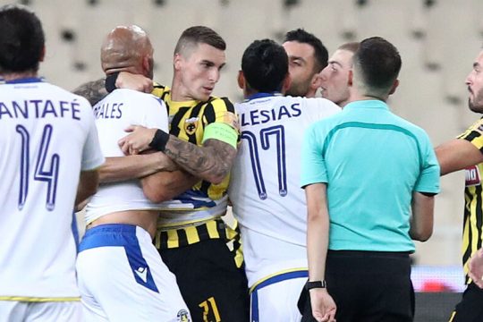 Πολλές απουσίες, ελάχιστη βελτίωση