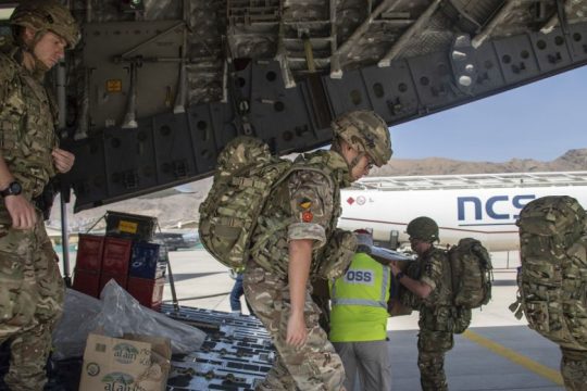Πόσο κοστίζει η απομάκρυνση από το Αφγανιστάν;