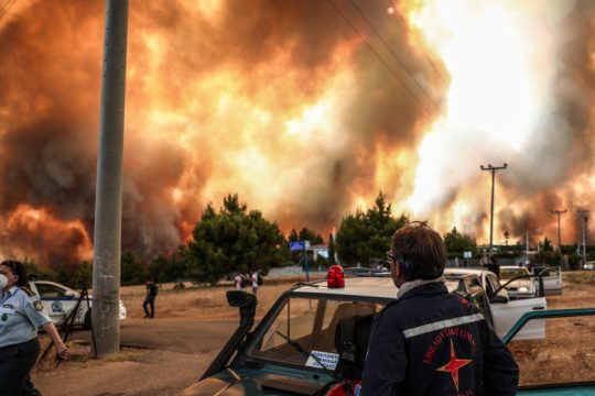 Εκτακτα μέτρα για τις επιχειρήσεις που επλήγησαν ζητεί η ΓΣΕΒΕΕ