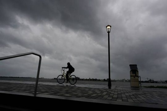 Το πέρασμα του καταστροφικού τυφώνα Άιντα από τη Ν.Ορλεάνη