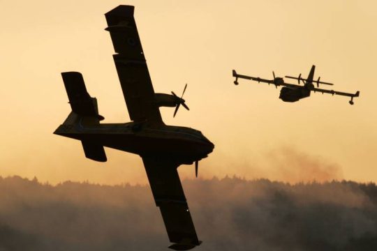 Δύο νεκροί σε καταστροφικές πυρκαγιές στη Βουλγαρία
