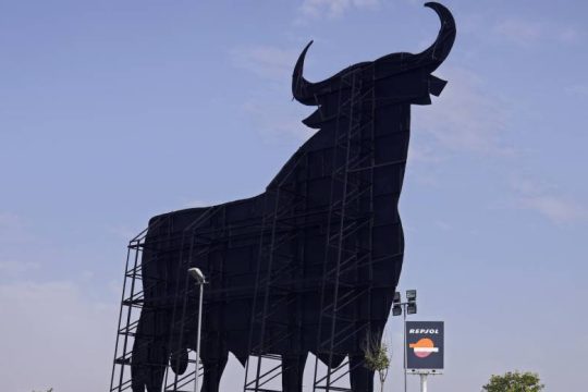 «Να σταματήσουν οι θυσίες ζώων για χάρη της ανθρώπινης διασκέδασης»