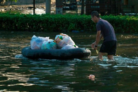 Πάνω από 300 νεκροί από τις πλημμύρες στην Κίνα