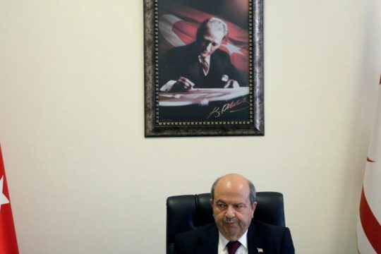 Η Λευκωσία αφαιρεί τα διαβατήρια από Τουρκοκύπριους αξιωματούχους