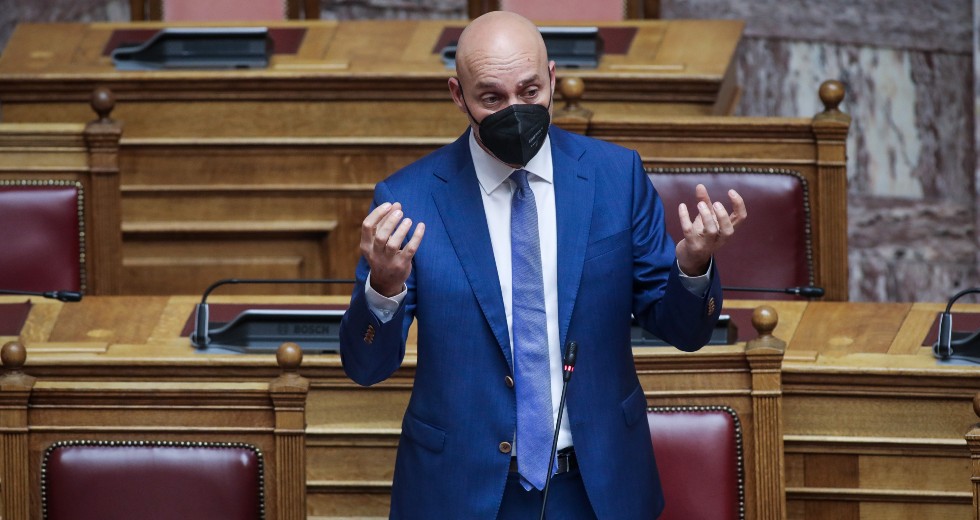 Μετά την κατακραυγή, μαζεύουν για την ώρα τα περί εισιτηρίου στον Όλυμπο