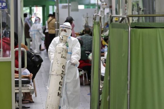 Όσοι μολυνθούν με το στέλεχος Δέλτα μεταδίδουν τον ιό πριν παρουσιάσουν συμπτώματα