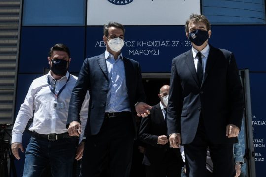 Σε τροχιά ανασχηματισμού η κυβέρνηση μετά τις πυρκαγιές