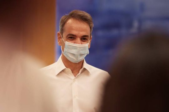 Δικαιολογίες χωρίς ίχνος αυτοκριτικής