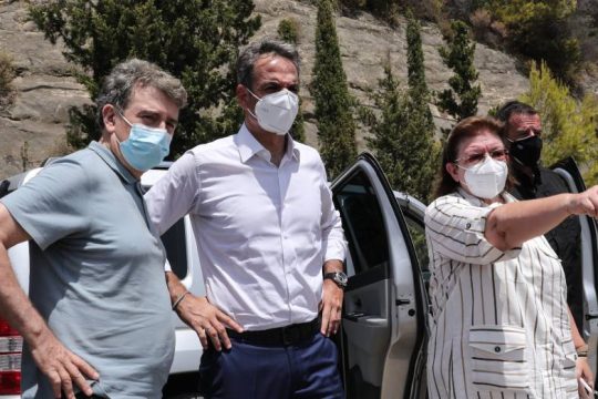 Σε εξέλιξη το υπουργικό για μέτρα στήριξης των πυρόπληκτων