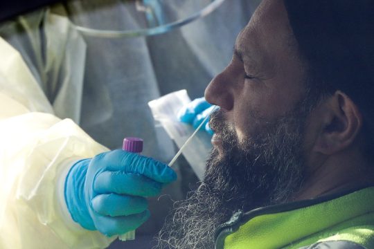 Ανησυχία για έξαρση της πανδημίας στη Ν. Ζηλανδία, φόβοι για 1.000 κρούσματα την ημέρα